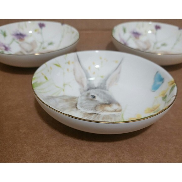 Williams Sonoma Set of 3 Cereal Bowls 5.5" Easter Bunny Meadow Gold Rimmed - Picture 3 of 7